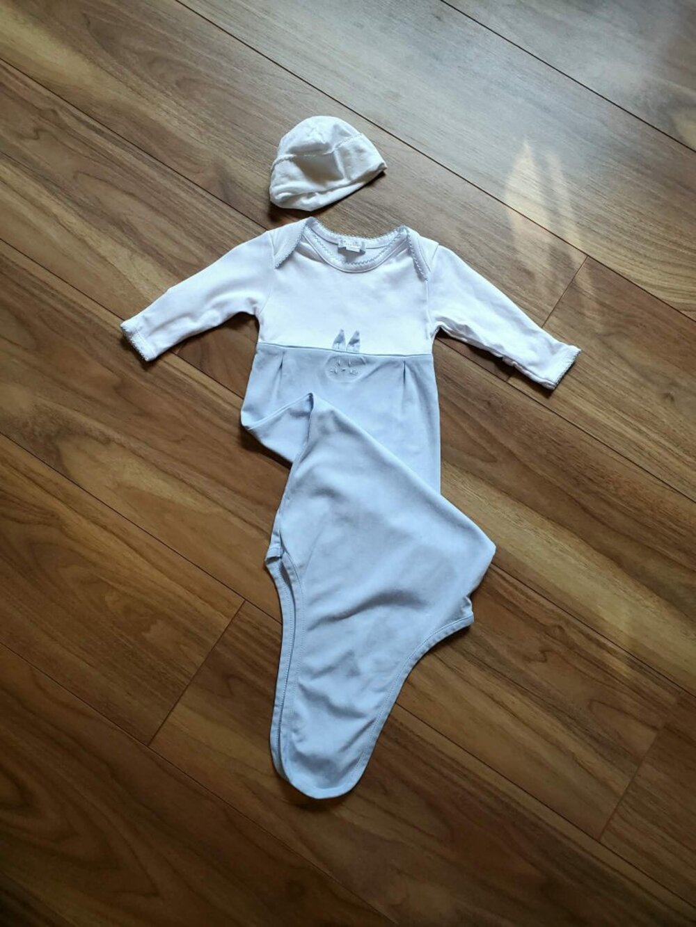 Kissy Kissy Bunny Tie Gown and Hat Size Small 0-6m
